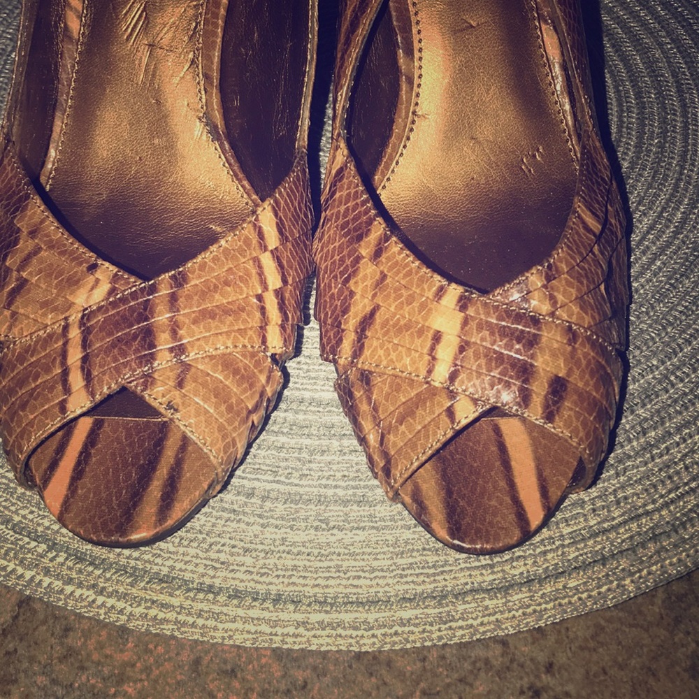Peep toe brown snake skin heels